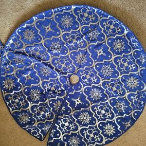 Blue and Silver Snowflake Tree Skirt